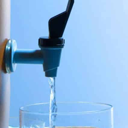 Diferença entre água filtrada e água mineral